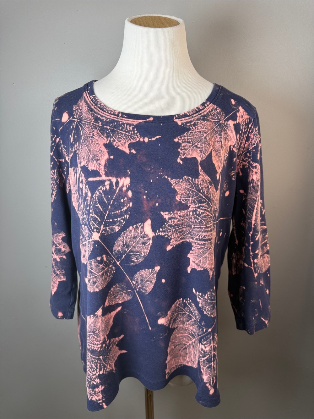 Women's Navy and Pink Leaf Print Long Sleeve Top